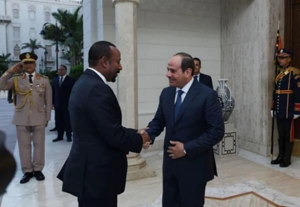 قمة مصرية إثيوبية تبحث تسوية أزمة السودان وقضية سد النهضة