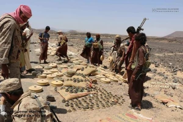 مقتل وإصابة 3 أطفال بانفجار مقذوف حربي في مأرب