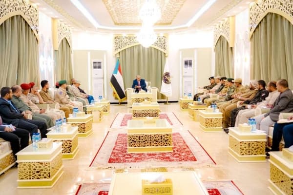الزبيدي يقول ان معركة القوات الجنوبية مع الارهاب مصيرية ولا تراجع عنها