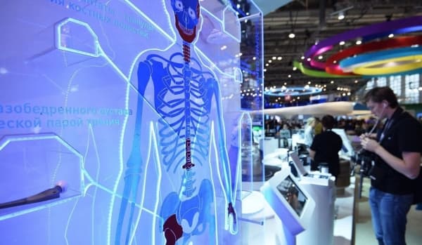 علماء روس يطورون "طلاء هجينا" يساعد العظام على الالتئام بعد الكسور المعقدة