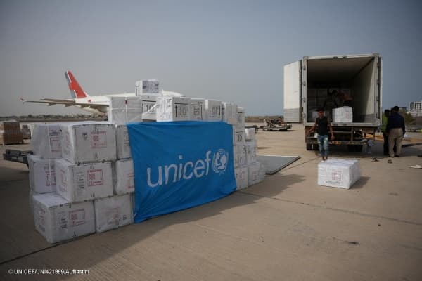 وصول دفعة جديدة من لقاحات الحصبة إلى عدن