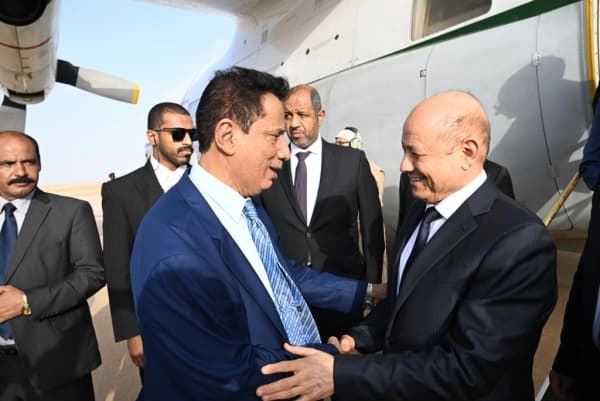 الرئيس العليمي يبدأ زيارة لمحافظة المهرة هي الاولى منذ توليه المنصب الرئاسي