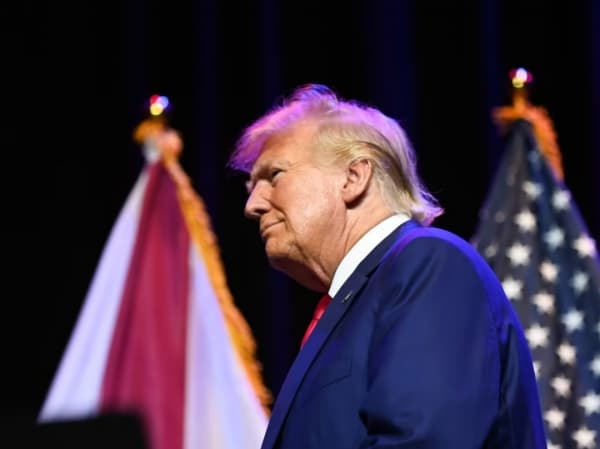 ترامب يسلم نفسه إلى السلطات على خلفية قضية "محاولة إلغاء نتيجة الانتخابات الرئاسية"