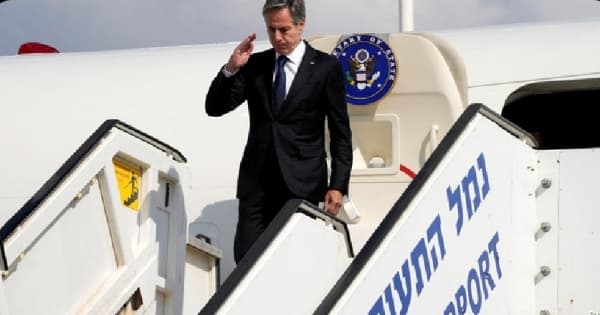 بلينكن يبدأ جولة جديدة في المنطقة سعياً لـ"هدنة إنسانية" بغزة