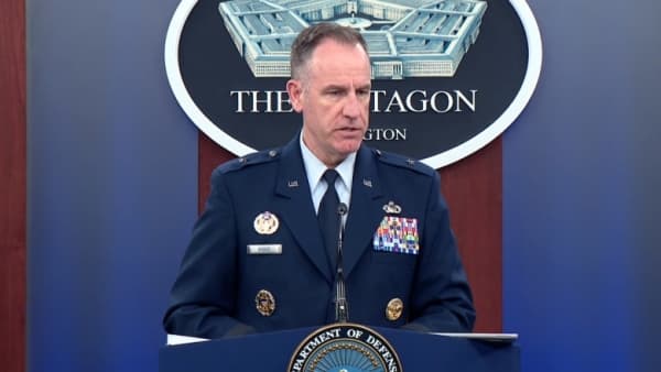 البنتاغون يتحدث عن "تصرفات خطيرة" في البحر الأحمر