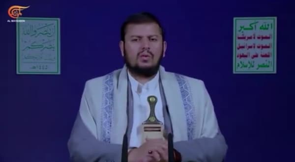 زعيم الحوثيين يتوعد امريكا بمواجهة اقسى مما وجهته في فتتنام في حال ارسلت قواتها الى البلاد