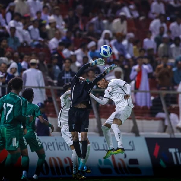 الرئيس العليمي يبارك للمنتخب اليمني للناشئين فوزه ببطولة غرب آسيا لكرة القدم