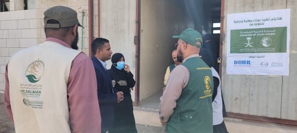 مركز الملك سلمان للإغاثة يمكّن 280 فتاة يمنية اقتصادياً