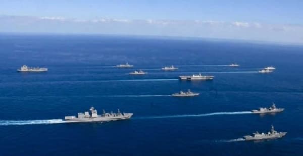 كيف تتعامل الشركات مع الهجمات على السفن بالبحر الأحمر؟