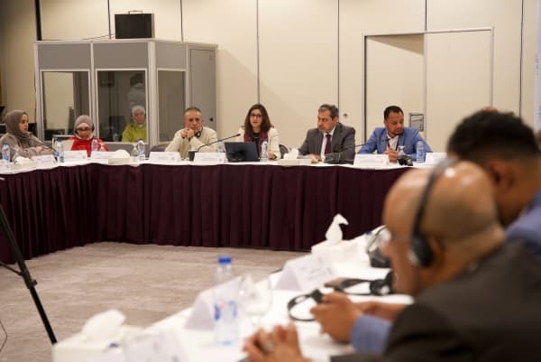 "مركز صنعاء" يجمع قيادات مجتمعية مع ممثلين أمميين ودوليين لبحث إشراك الأصوات المحلية في عملية السلام