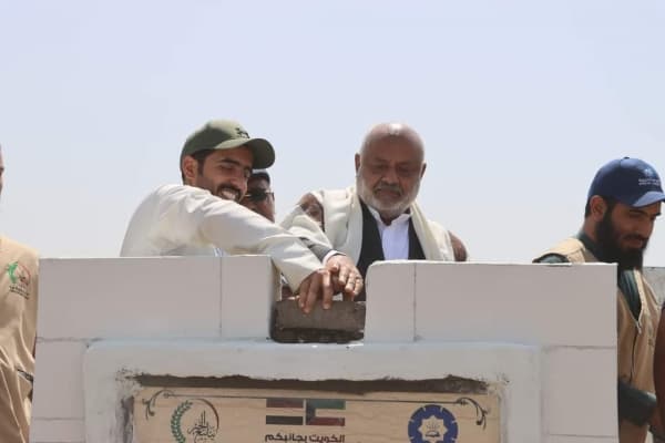 تمويل كويتي لبناء مدينة سكنية لأسر الأيتام والفقراء في مديرية الخوخة بالحديدة