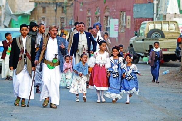 "العيدية" وجبر الخواطر العائلية