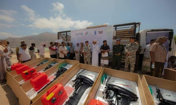 تدشين توزيع 140 محركاً بحرياً للصيادين في المهرة بتمويل من البنك الدولي