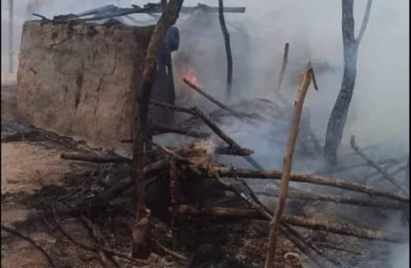 وفاة طفل وإصابة أبويه النازحين بحريق مسكنهم في حجة