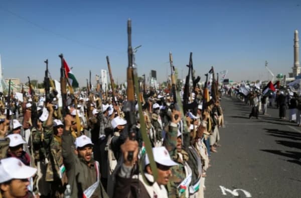 تصاعد وتيرة الهجمات الحوثية مع تنامي قلق الولايات المتحدة