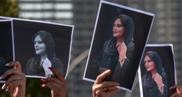 بعد مرور عامين على وفاة مهسا أميني...بين مضايقات متواصلة وعمليات إعدام متزايدة