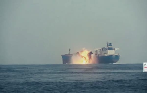 تسلسل زمني لابرز الهجمات على خطوط الملاحة في البحر الأحمر وخليج عدن