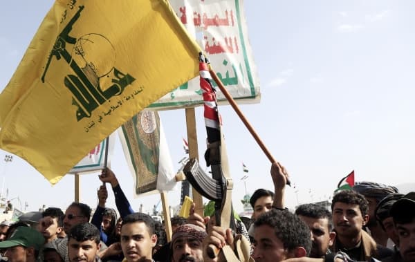 من فاعل محلي إلى قوة إقليمية.. صعود الحوثيين في خضم حرب غزة وأزمة البحر الأحمر