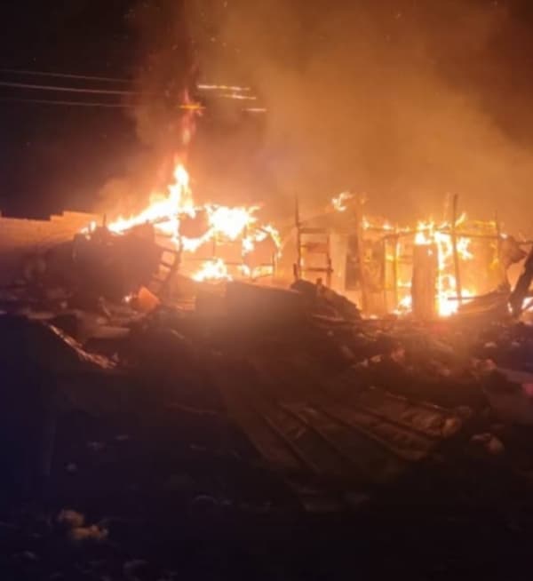 حريق يلتهم منازل للمهمشين في المهرة