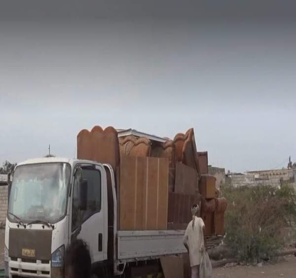 الحوثيون يهجرون سكان 5 قرى في الحديدة تخوفًا من تصعيد عسكري