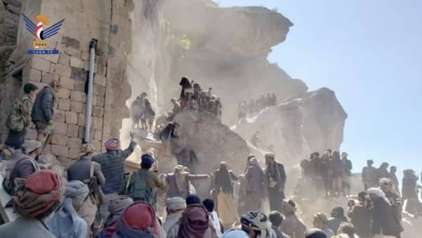 وفاة وإصابة 11 من أسرة واحدة بانهيار صخري في المحويت