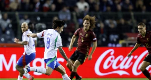 تونالي يكسر صيام 460 يوما ويقود إيطاليا إلى ربع نهائي دوري الأمم الأوروبية