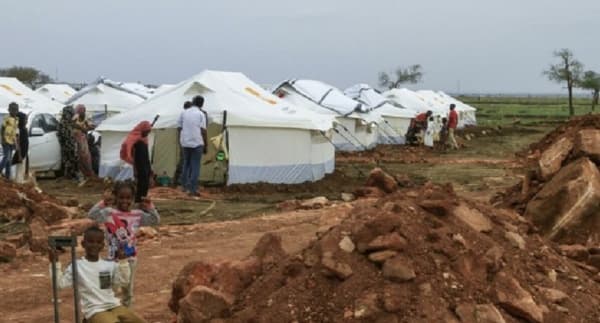 مقتل 176 شخصا في غارات وقصف مدفعي خلال يومين