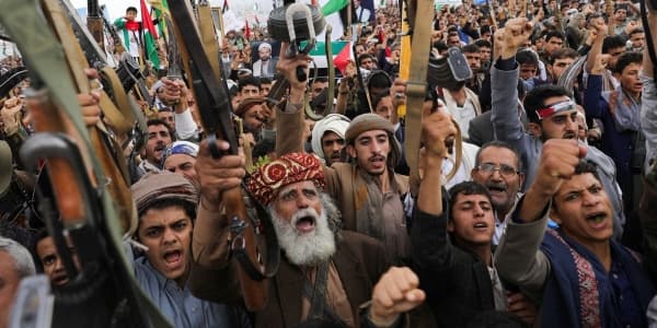 الحوثيون يستمرون في مواجهة إسرائيل رغم انتكاسات الحلفاء