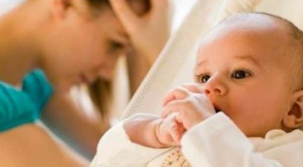 اكتئاب ما بعد الولادة.. ما أبرز أسبابه وأعراضه وهل من علاج له؟