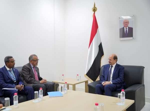 مدير منظمة الصحة العالمية يؤكد دعم اليمن كأولوية خلال زيارته الأولى إلى عدن