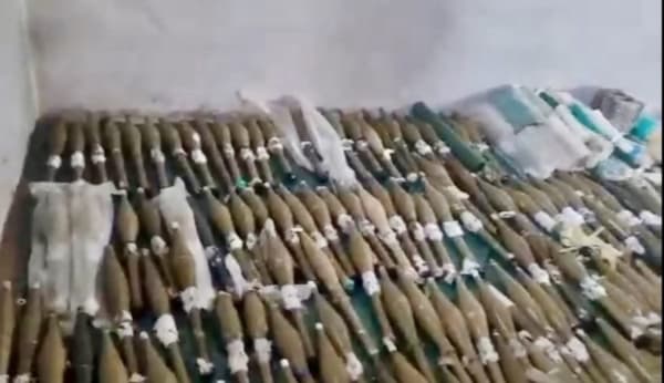 قوات العمالقة الجنوبية في الصبيحة تضبط شحنة ذخائر وقذائف مهربة