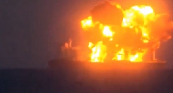 ترامب يواجه تهديد الحوثيين في البحر الأحمر وسط هدنة هشة في غزة