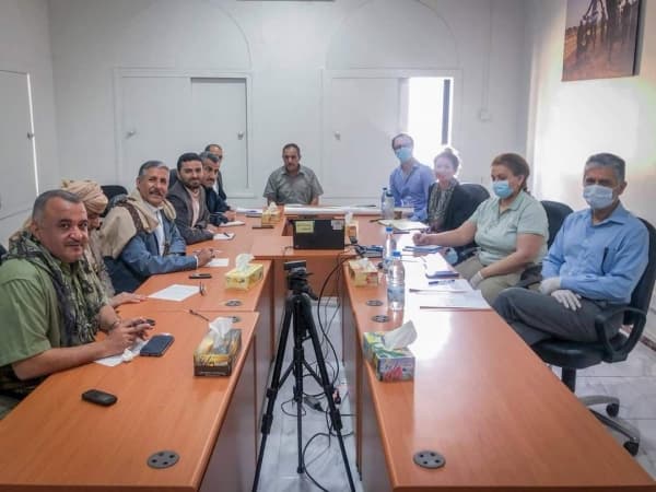 فريق الحوثيين في لجنة اعادة الانتشار تقترح " منطقة منزوعة السلاح".