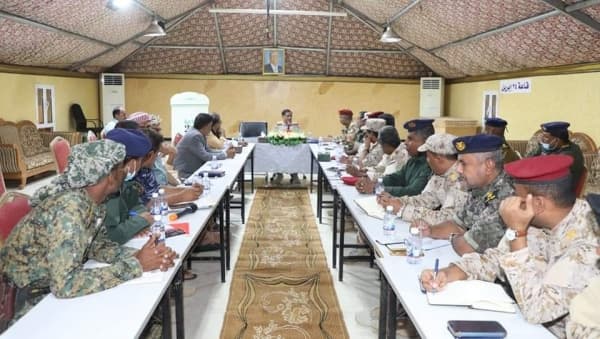 استنفار عسكري في حضرموت مع تقدم الحوثيين في مارب وشبوة