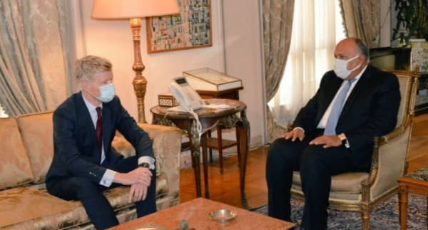 مصر تؤكد دعم الوساطة الاممية في اليمن وتحذر من استخدام اراضيه لتهديد دول الجوار