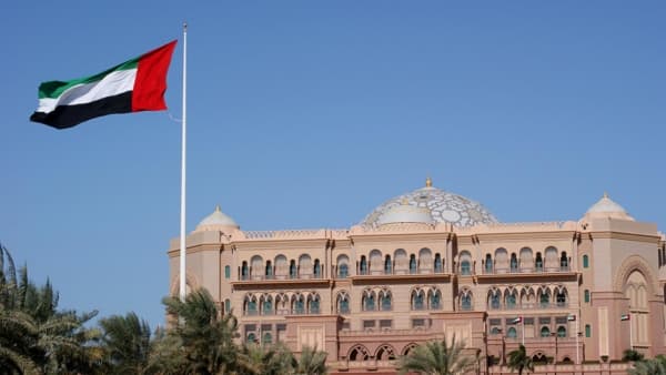 مسؤول أمني إماراتي كبير يزور طهران غدا الاثنين