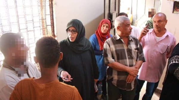 لجنة وطنية تواصل تحقيقا بظروف احتجاز العشرات في مراكز شرط حكومية