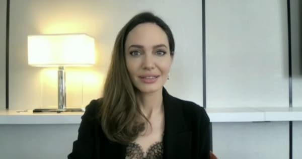 انجلينا جولي تناشد العالم بالتدخل لانهاء حرب اليمن