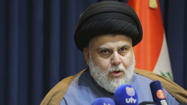 استقالة نواب الكتلة الصدرية من البرلمان بطلب من الصدر