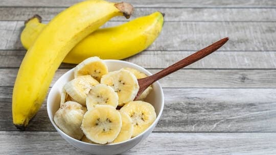 تناول الموز يقي النساء من أمراض قاتلة