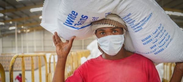 الأمم المتحدة تقول إن الحوثيين سبب في إعاقة وصول أغلب المساعدات الإنسانية