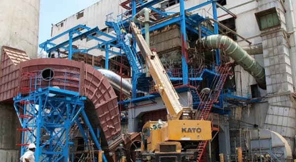 السعودية تقدم مساعدة نفطية لليمن بقيمة 200 مليون دولار لتشغيل محطات الكهرباء