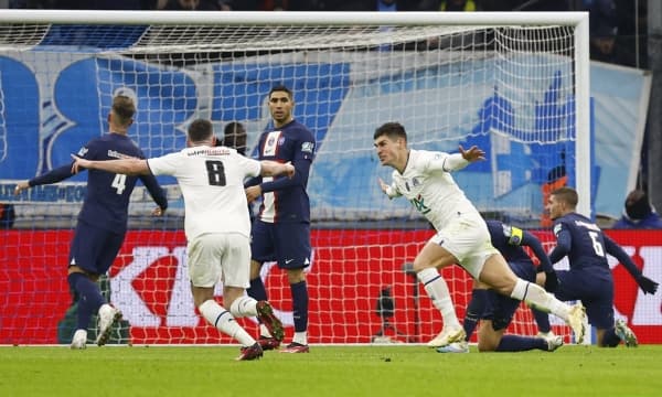 ميسي ونيمار يفشلان في قيادة الباريسي لتخطي مرسيليا في كأس فرنسا