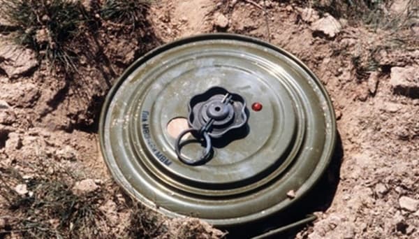 مقتل مدني وإصابة آخر بلغم منسوب للحوثيين في الحديدة