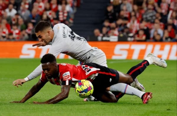 برشلونة يقتنص فوزاً ثميناً من أرض أتلتيك بيلباو