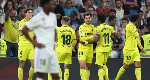 ريال مدريد يسقط على أرضه أمام فياريال 2-3 ويبتعد عن سباق لقب الدوري الإسباني