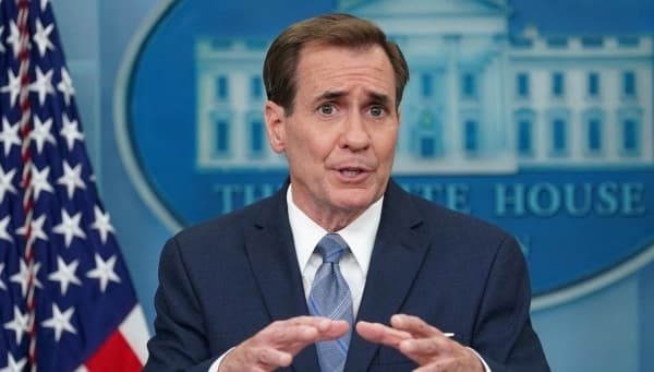 البيت الأبيض يقول إنه لا قرار حتى الآن بشأن إجلاء البعثة الدبلوماسية من السودان