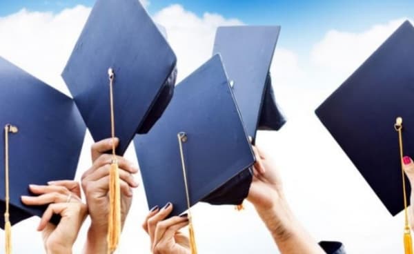 إعلان أسماء 43 فائزاً بالمنح الدراسية في المجر