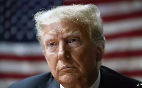 ترامب يفسر سبب احتفاظه بوثائق سرية