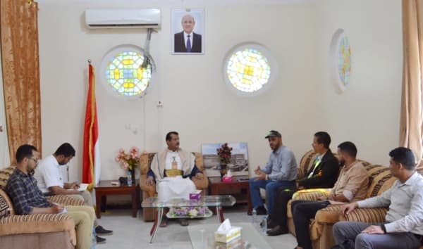 مجموعة هائل سعيد تعتزم إنشاء 500 وحدة سكنية للنازحين بمأرب